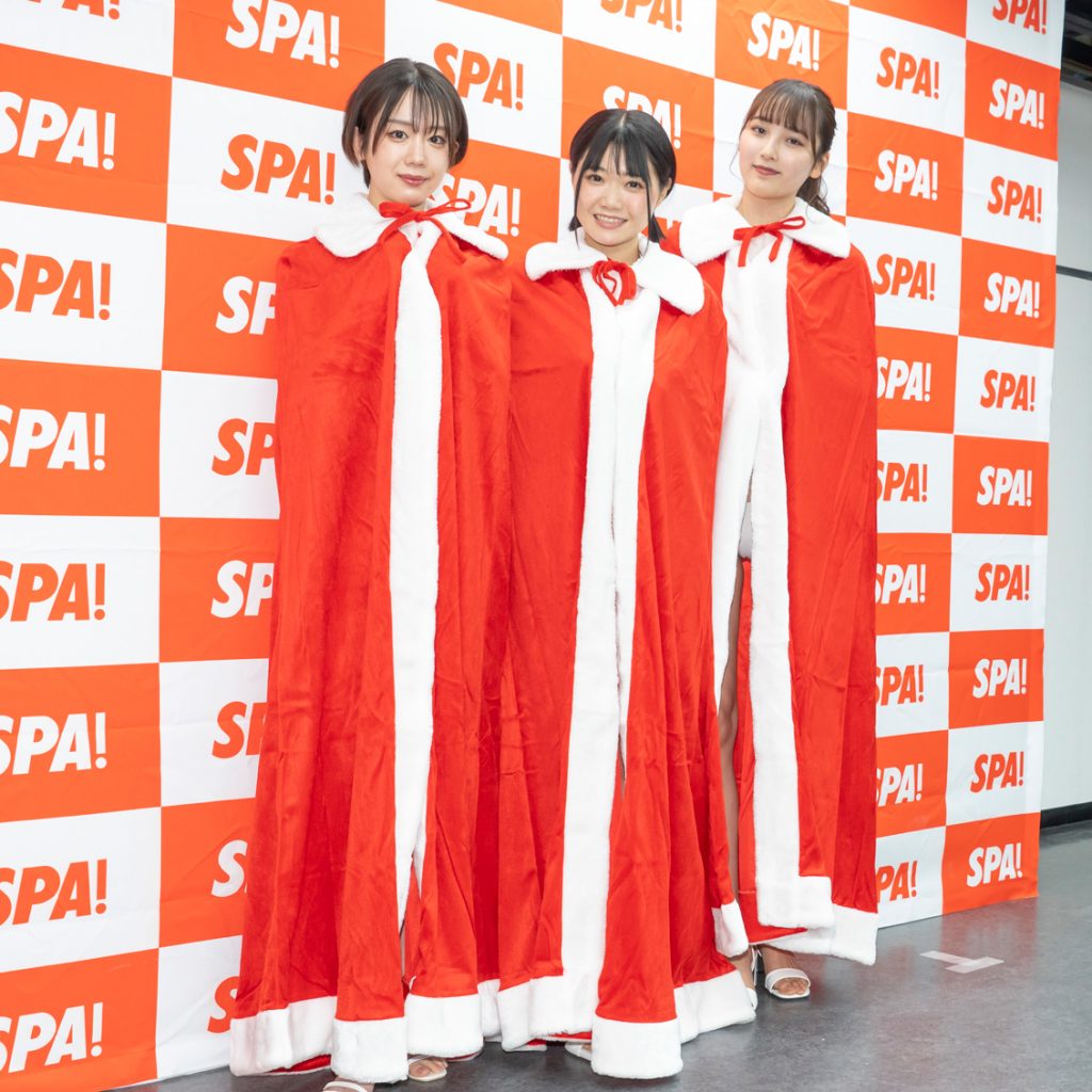 「ミスSPA!2022 グランプリ」お披露目イベント取材会に出席した新唯、峰尾こずえ、中村みずき