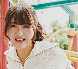 グラビアアイドル原つむぎ、見どころは「屋外のシーンと屋内の乱れたシーンのギャップ」