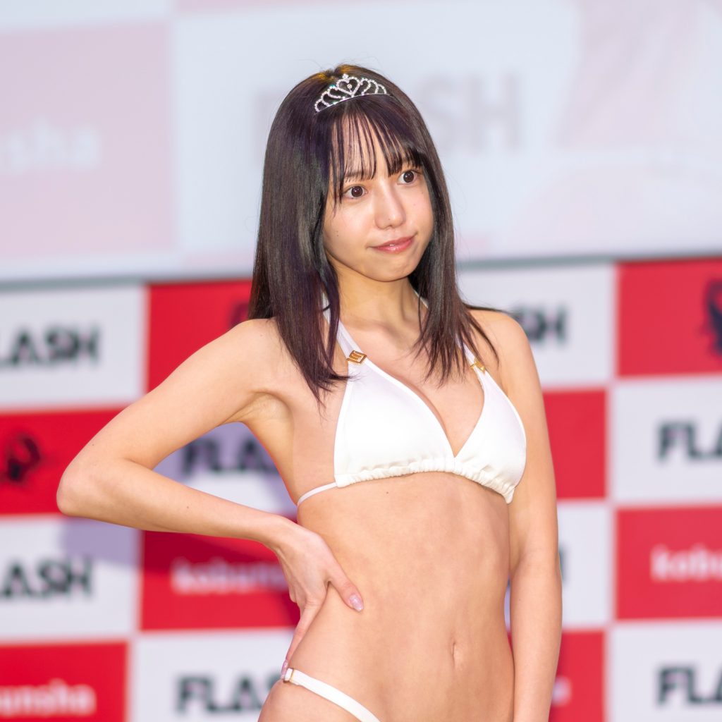 「ミスFLASH2023」グランプリ発表会見より弓川いち華