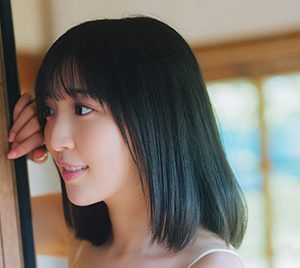 声優・豊田萌絵、3年半ぶり水着姿を披露…沖縄で“夏気分”を満喫