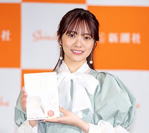 宮田愛萌「写真どうぞ」お気に入りネイルに自らフォトタイムをリクエスト