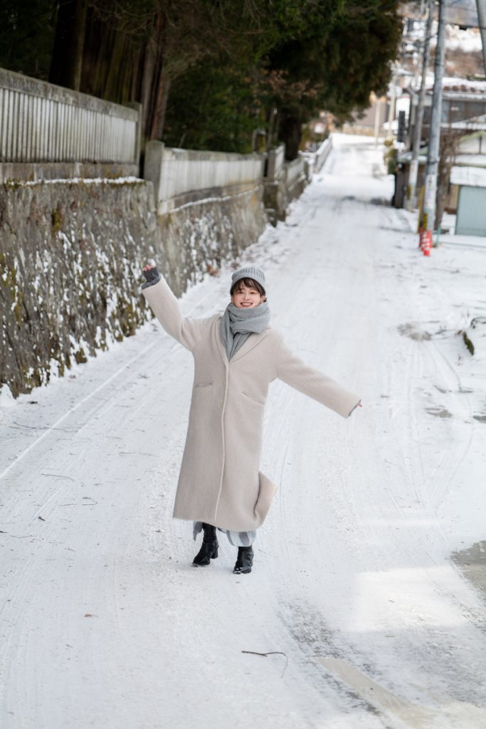 日向坂46影山優佳1st写真集「タイトル未定」より