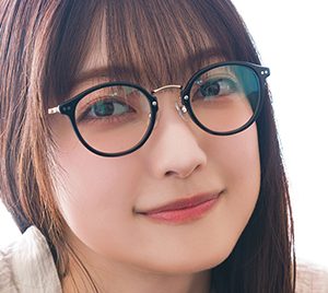 櫻坂46大園玲、オーバーサイズの“彼シャツ姿”披露「半分光、半分影」より新カット解禁