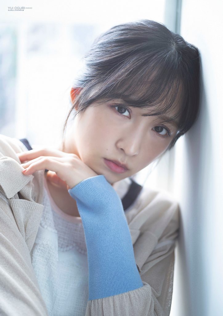 「BUBKA5月号」付録、五百城茉央(乃木坂46)＆小栗有以(AKB48)特大両面B2ポスター