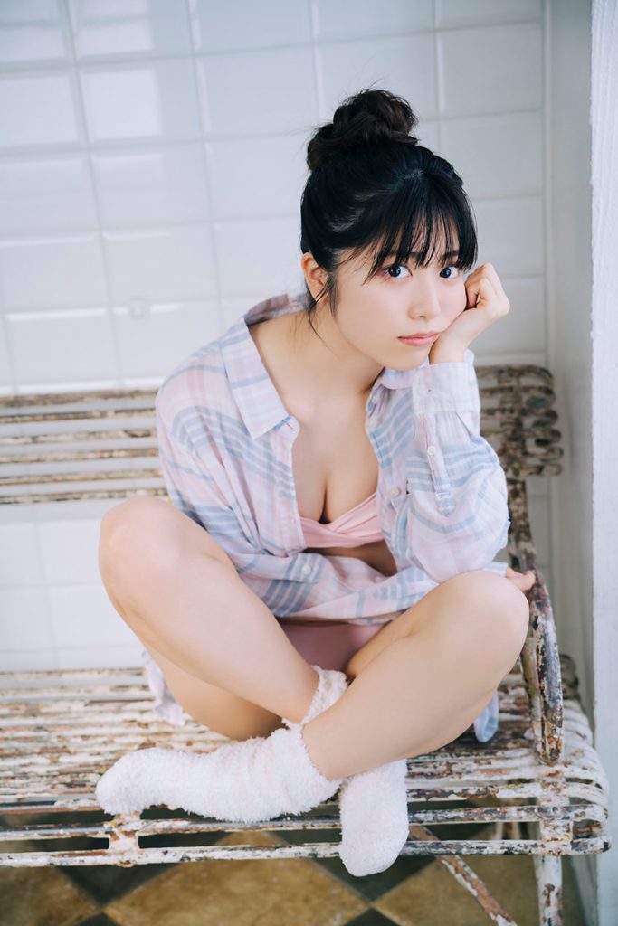 EX大衆デジタル写真集44 吉田莉桜『春色は、まだまだ青い』より未公開カット