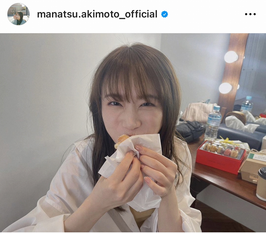 ※画像は秋元真夏オフィシャルInstagram(manatsu.akimoto_official)より