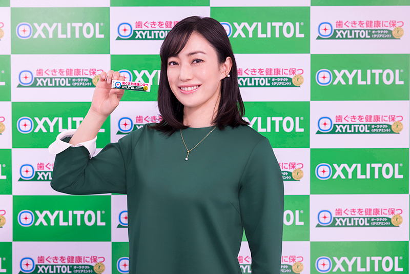 ロッテ「キシリトール オーラテクトガム」新TVCMに出演する菅野美穂