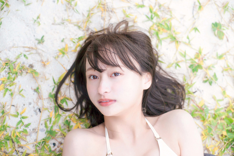 日向坂46影山優佳1st写真集「知らないことだらけ」より封入特典クイズ(ポスト)カード第1弾