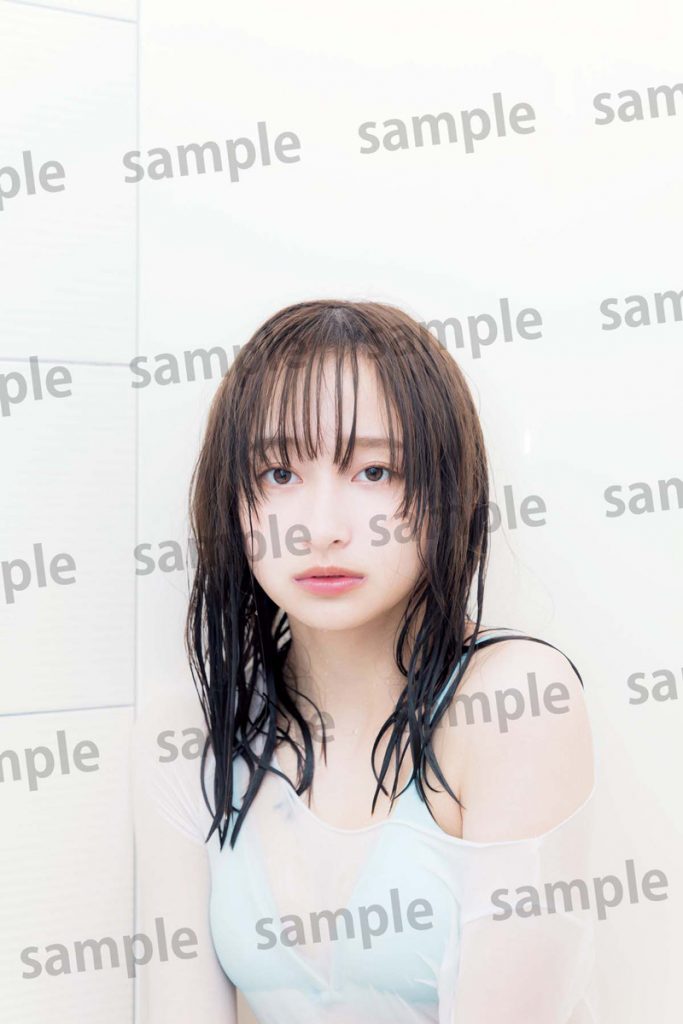 日向坂46影山優佳1st写真集「知らないことだらけ」より封入特典クイズ(ポスト)カード第4弾