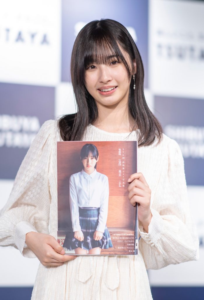 STU48沖侑果ファースト写真集「遊泳禁止」発売記念取材会より
