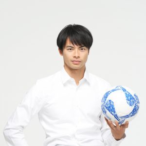 サッカー・三笘薫初の著書“異例の”初版5万部でスタート！「僕の人生が少しでも何かの学びになりましたら幸い」