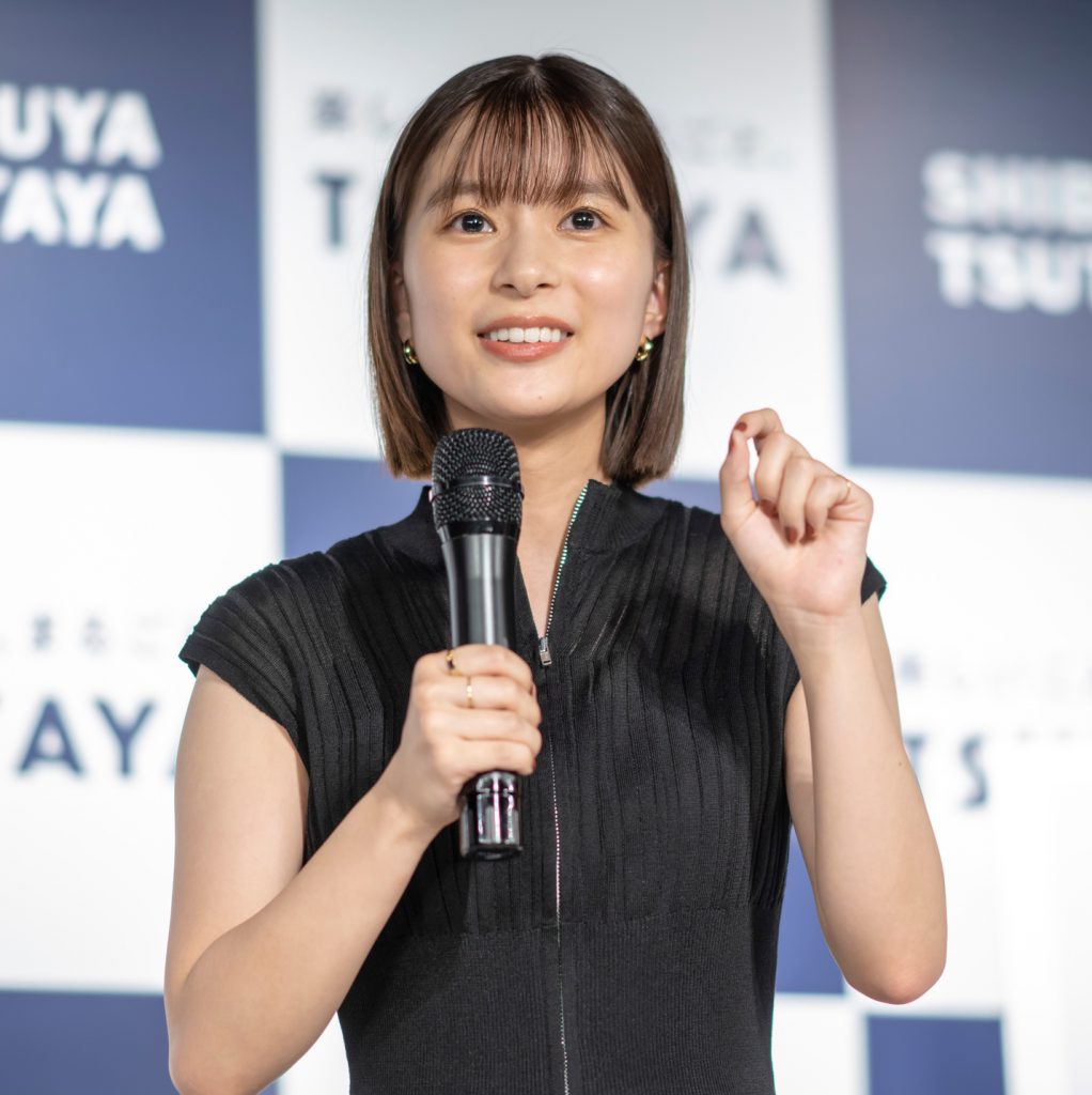 芳根京子デビュー10周年記念写真集「京」(ワニブックス)取材会より