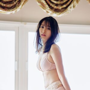 グラビアアイドル＆女優・志田音々「週プレ」初ソロ表紙を飾る