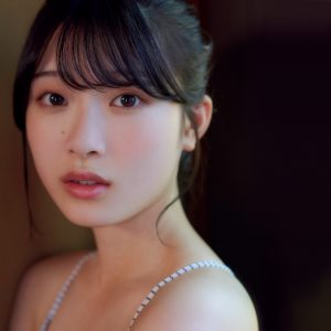 NGT48小越春花、19歳初めてのグラビア「いつもとは違う自分になれた気がしました」