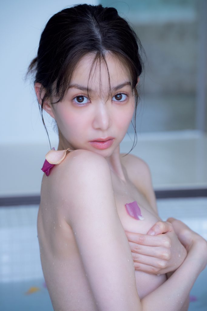 「松平璃子1st写真集『りこぴ』」