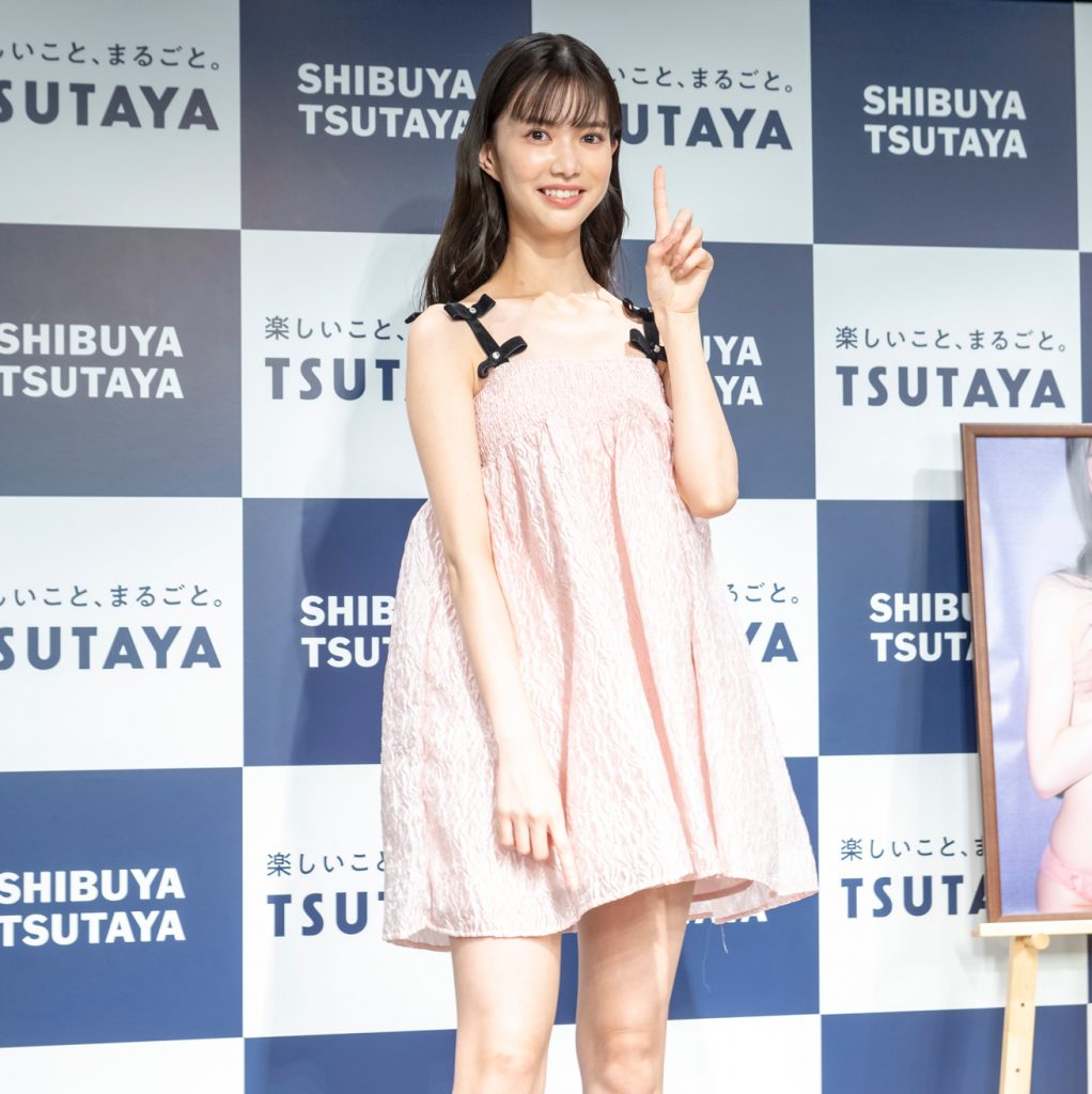 松平璃子1st写真集「りこぴ」発売記念取材会より