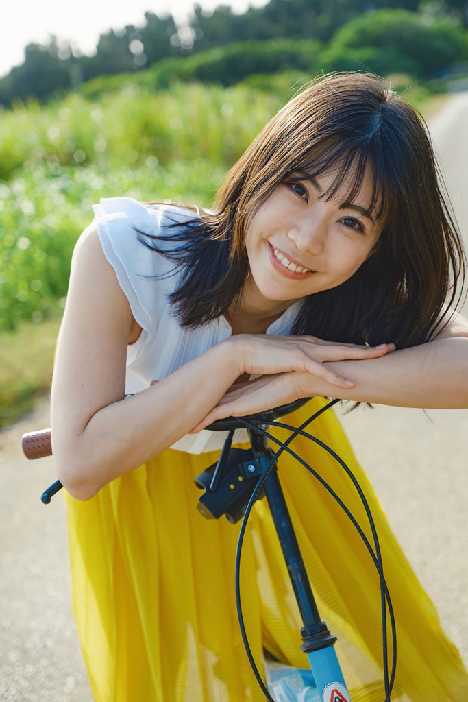 鈴木ふみ奈写真集「LOVE＆PEACE」より