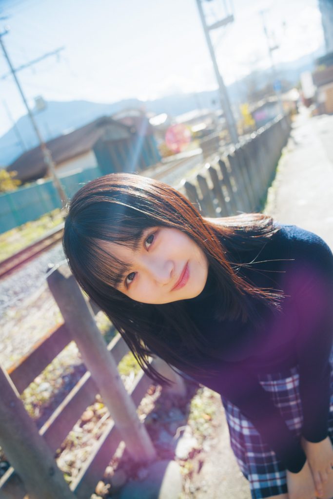 日向坂46上村ひなのソロ写真集「そのままで」より