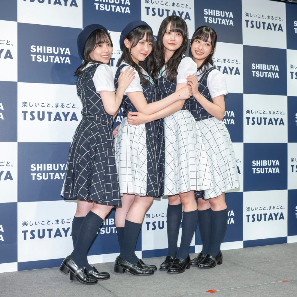 「STU48 6th Anniversary Concert Documentary Book」発売記念取材会に出席したSTU48岩田陽菜、石田千穂、中村舞、沖侑果