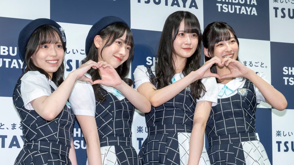 「STU48 6th Anniversary Concert Documentary Book」発売記念取材会に出席したSTU48岩田陽菜、石田千穂、中村舞、沖侑果