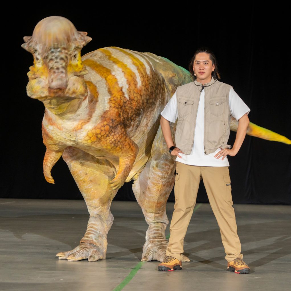 「DINO SAFARI GIGANT」オープニングセレモニーに出席した白又敦