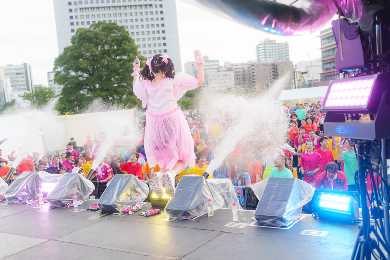 「赤レンガ スプラッシュ祭」を開催したFES☆TIVE／Photo:ポテ ヤマムラ