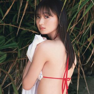 乃木坂46遠藤さくら1st写真集「可憐」より新たな水着カット解禁！パネル展も開催決定