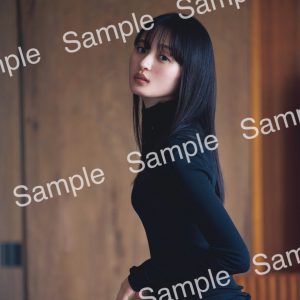 乃木坂46遠藤さくら、“大人っぽいさくちゃん”が写し出された封入特典ポストカード第3弾解禁