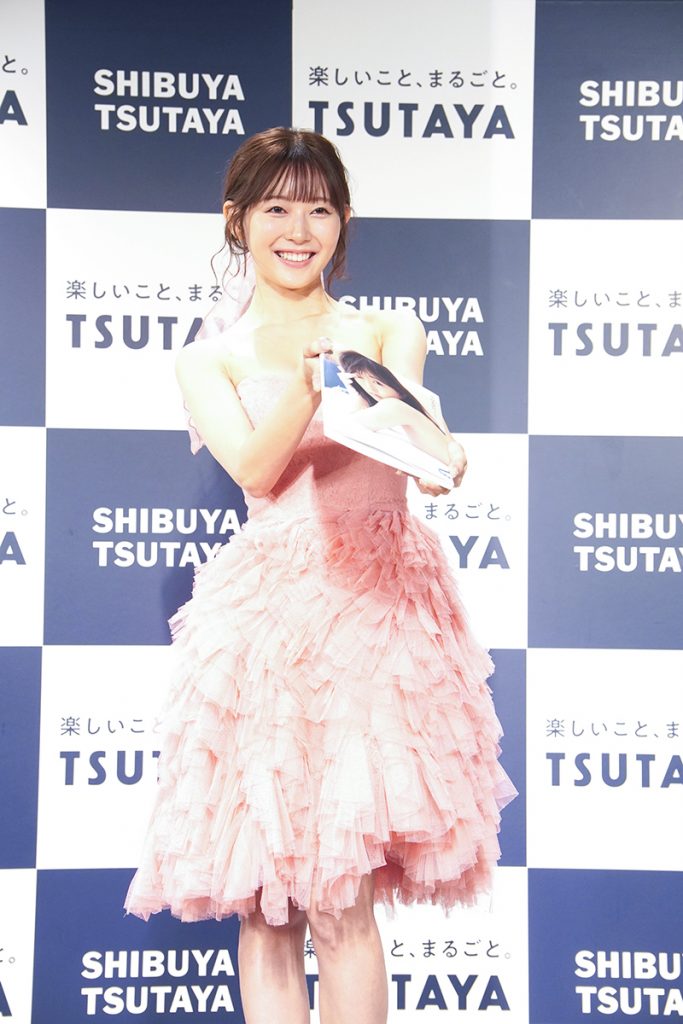 「渡辺美優紀フォトブック　だっぴ」発売記念記者会見より