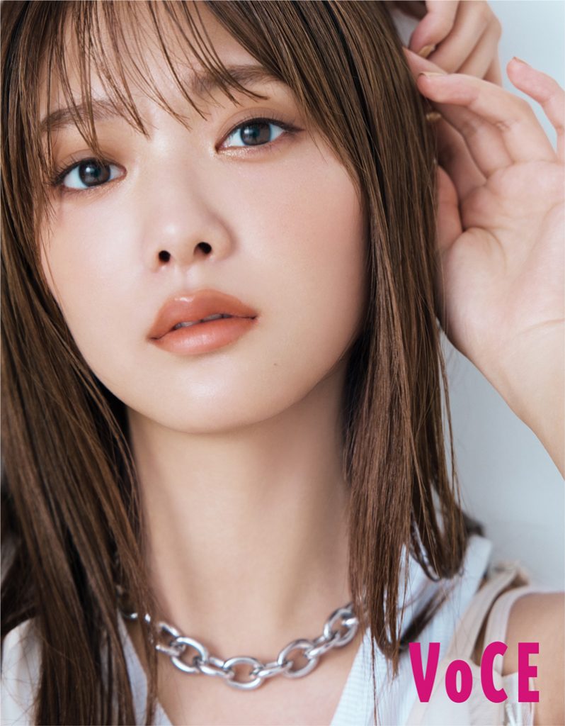 「VOCE11月号」よりレギュラーモデルを務める櫻坂46田村保乃