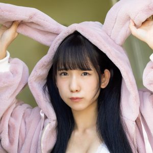 アイドルグループ「Bunny La Crew」西野かんな、もふもふバニーの甘々ショット披露