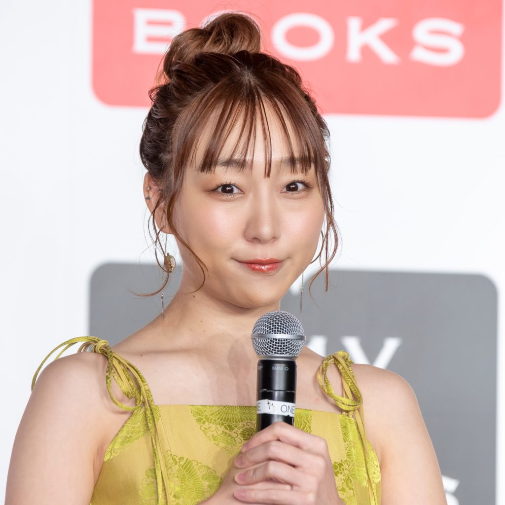 須田亜香里がフォトエッセイ「がんこ」(扶桑社)発売記念取材会に出席