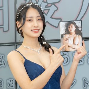 グラビアアイドル澄田綾乃、見どころはプールサイドのシーン「一番胸を飾らない素の自分が映っている」