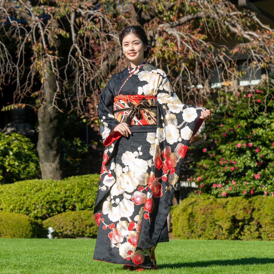 2024年オスカープロモーション新春晴れ着撮影会より小芝風花