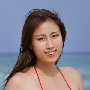 高身長グラドル爽香、魅惑のボディーと大人の魅力で迫る“おっきなおねえさん”の最新作