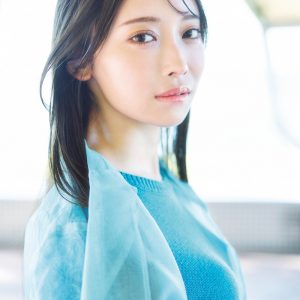 乃木坂46黒見明香「blt graph.」初登場でクール＆ビューティーなグラビアを披露