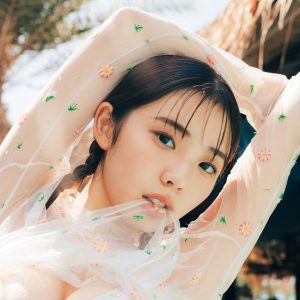 菊地姫奈「カレンダーブック2024」から未公開カットも