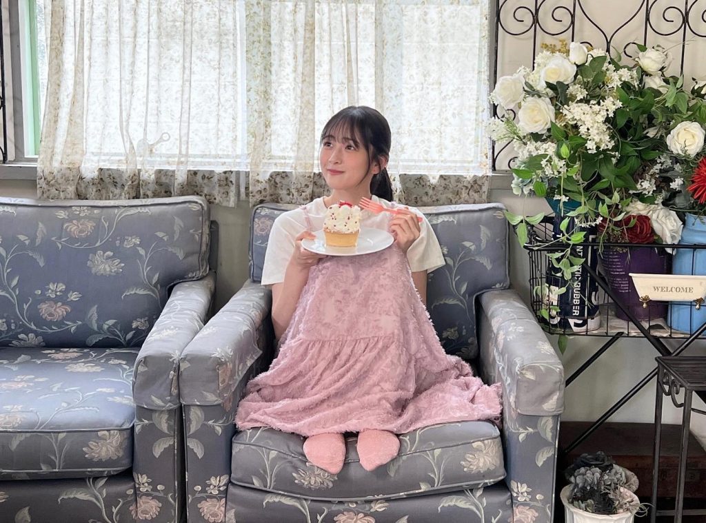 乃木坂46・向井葉月オフィシャルInstagram(hazuki.p3.official)より