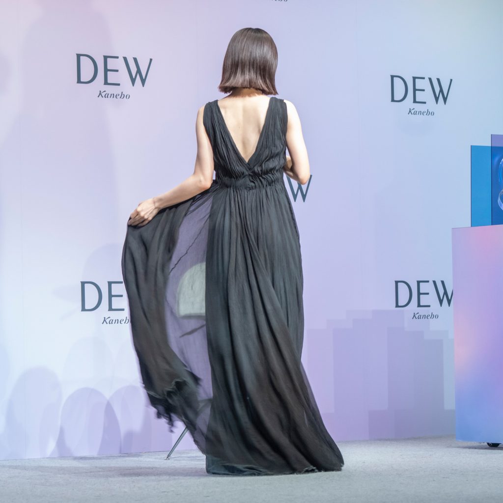 カネボウ化粧品「DEW」新CM発表会に出席した田中みな実