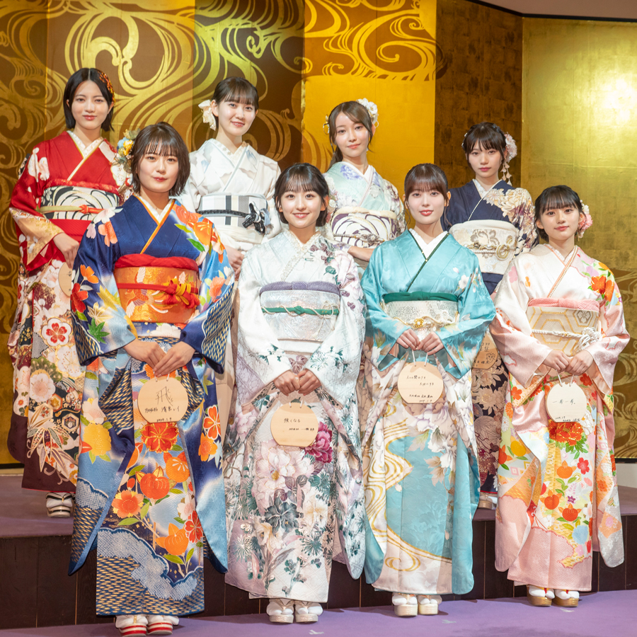 乃木坂46「新成人式」に出席した清宮レイ、一ノ瀬美空、岩本蓮加、川﨑桜、林瑠奈、松尾美佑、黒見明香、岡本姫奈