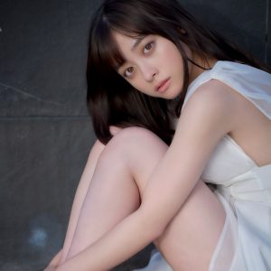 橋本環奈3rd写真集『カレイドスコープ』発売前重版決定、本編未収録カットが公開に