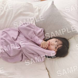 乃木坂46中西アルノ、普段は見せない表情＆ポージング…5期生写真集『あの頃、乃木坂にいた』より封入特典ポスターカット第2弾解禁