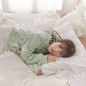 乃木坂46小川彩の甘えたような表情にメロメロ…5期生写真集『あの頃、乃木坂にいた』より第7弾封入特典ポスターカット到着