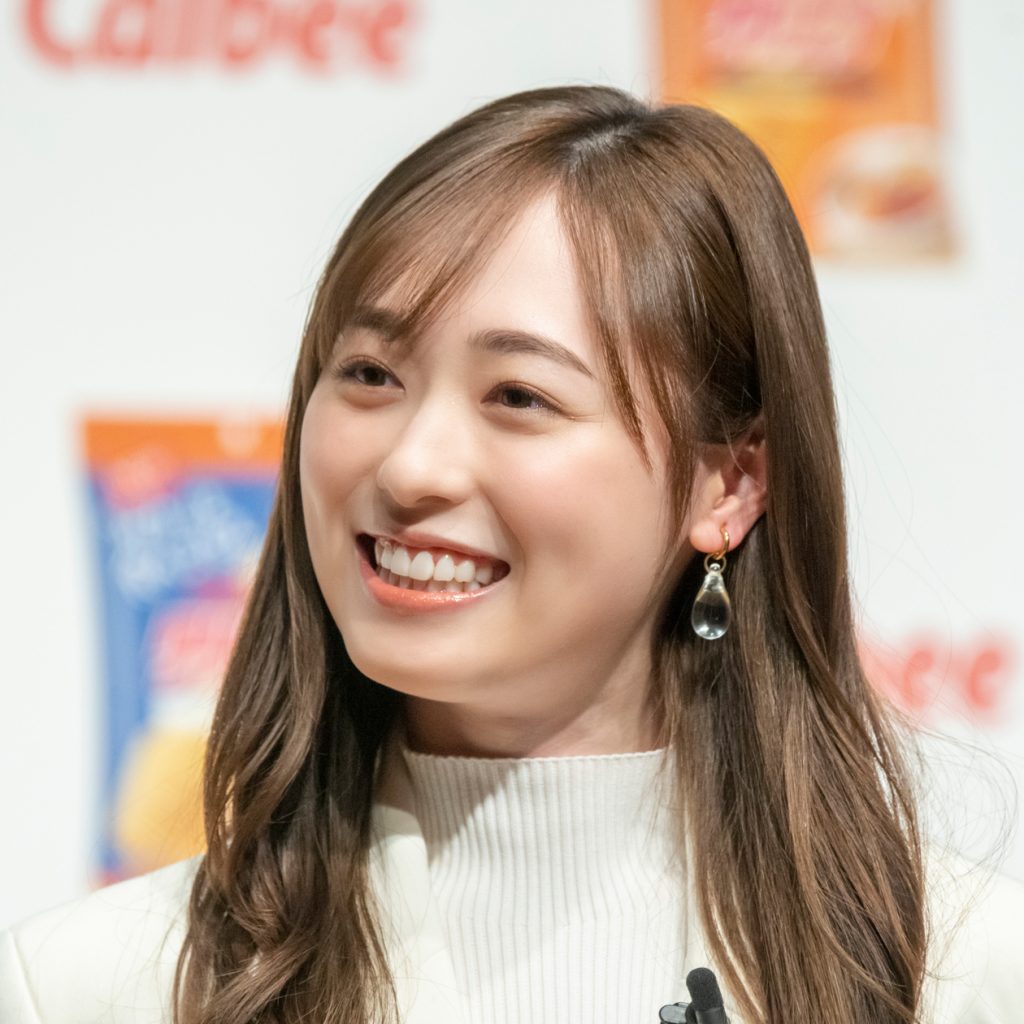 福原遥がカルビー「クリスプ」リニューアル新CM発表会に出席