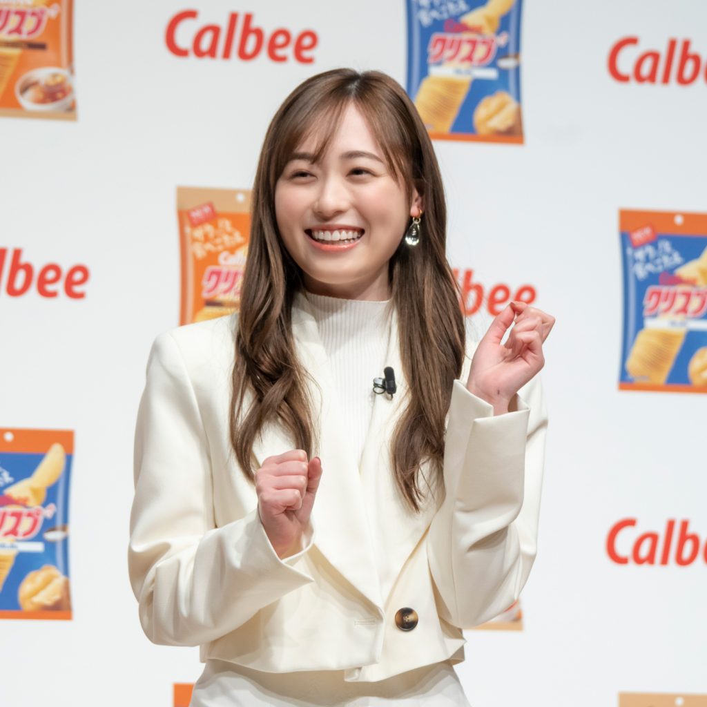 福原遥がカルビー「クリスプ」リニューアル新CM発表会に出席