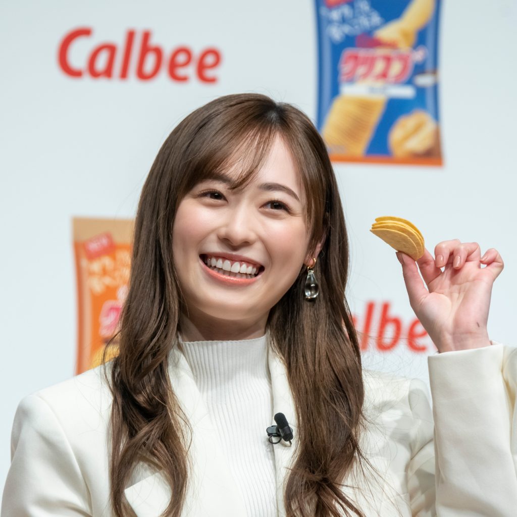 福原遥がカルビー「クリスプ」リニューアル新CM発表会に出席