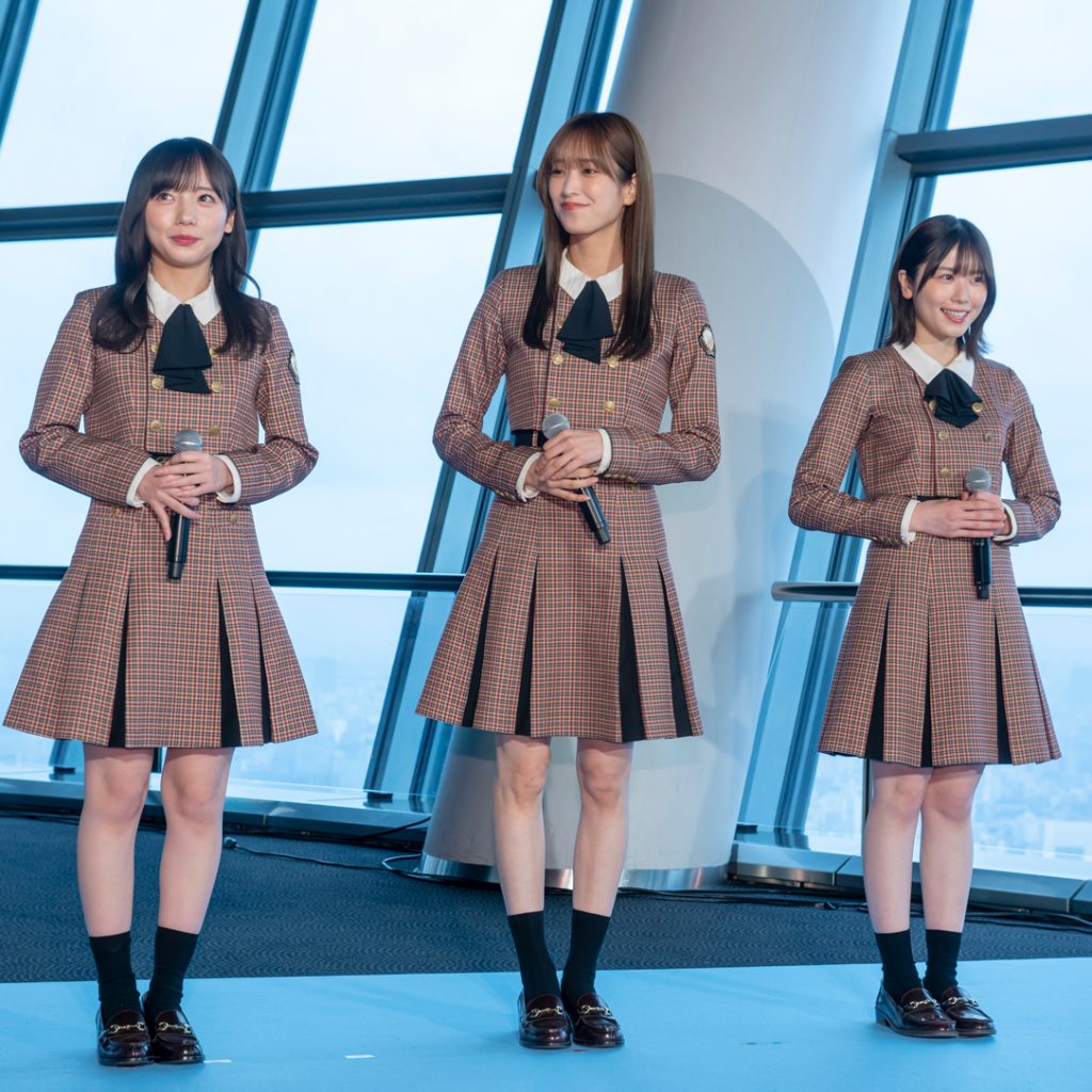 「日向坂46 WE R! in TOKYO SKYTREE(R)-日向坂46の虹-」取材会に登壇した齊藤京子、佐々木久美、丹生明里