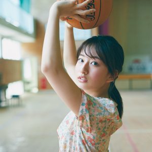 “ミス週刊少年マガジン”斉藤里奈1st写真集発売決定「今までに見たことない私をたくさん詰め込んだ1冊」