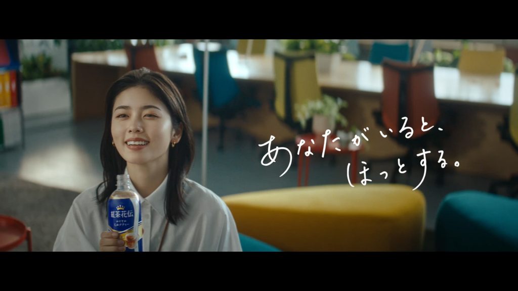 「紅茶花伝」新CM『ほどけるひととき春』篇より