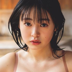 グラビアアイドル白濱美兎、“癒やしの笑顔”を地元でパシャリ…